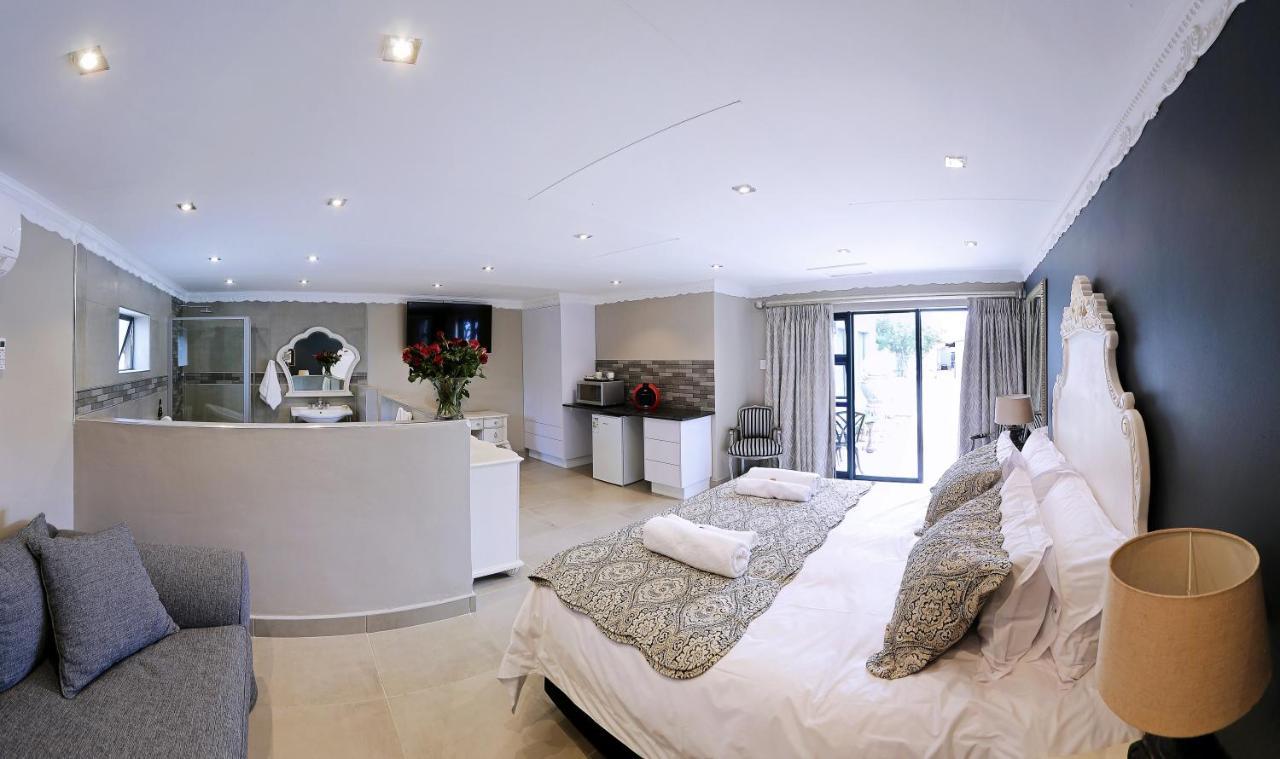 Le Grant Guesthhouse Aparthotel Kroonstad Ngoại thất bức ảnh