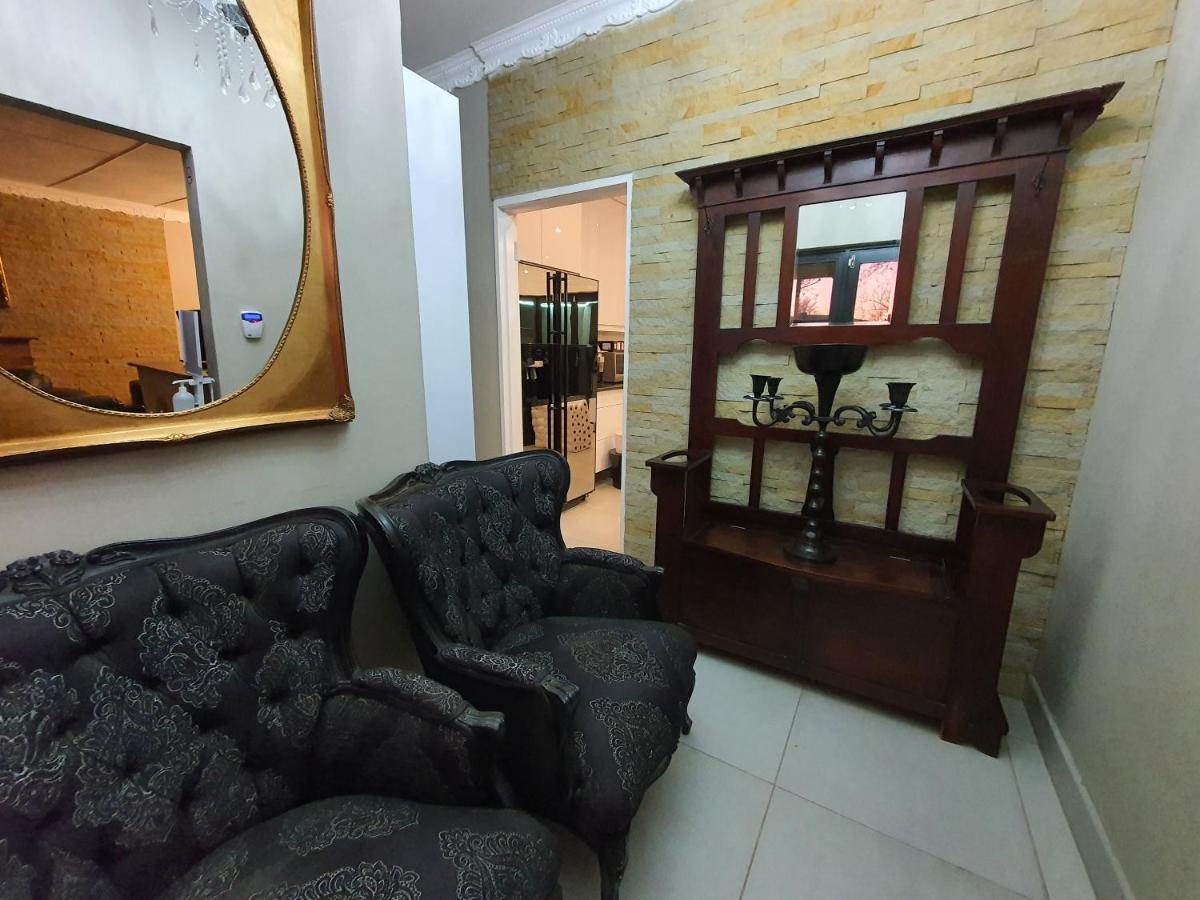 Le Grant Guesthhouse Aparthotel Kroonstad Ngoại thất bức ảnh