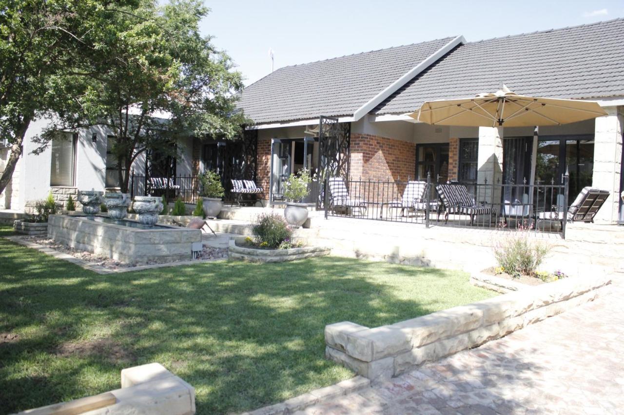 Le Grant Guesthhouse Aparthotel Kroonstad Ngoại thất bức ảnh