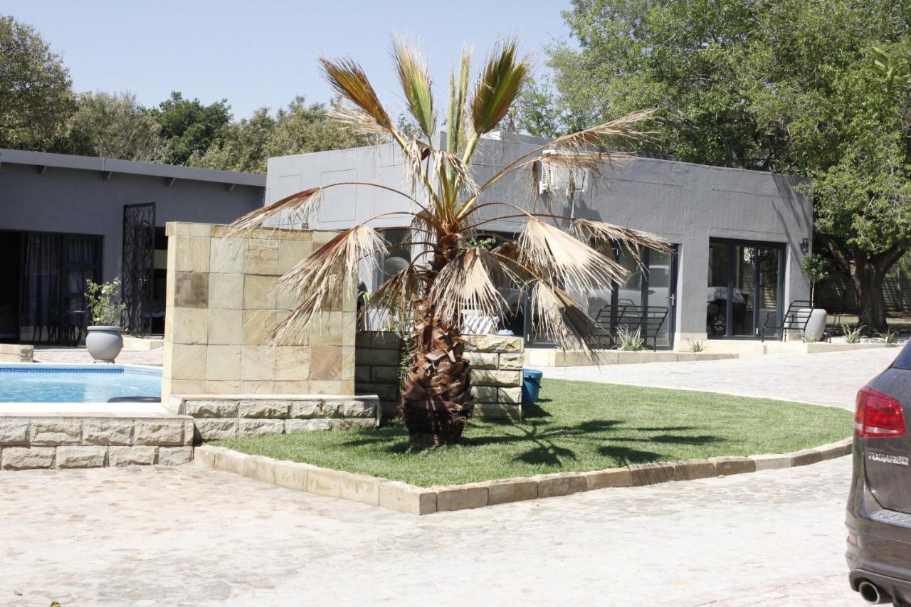 Le Grant Guesthhouse Aparthotel Kroonstad Ngoại thất bức ảnh