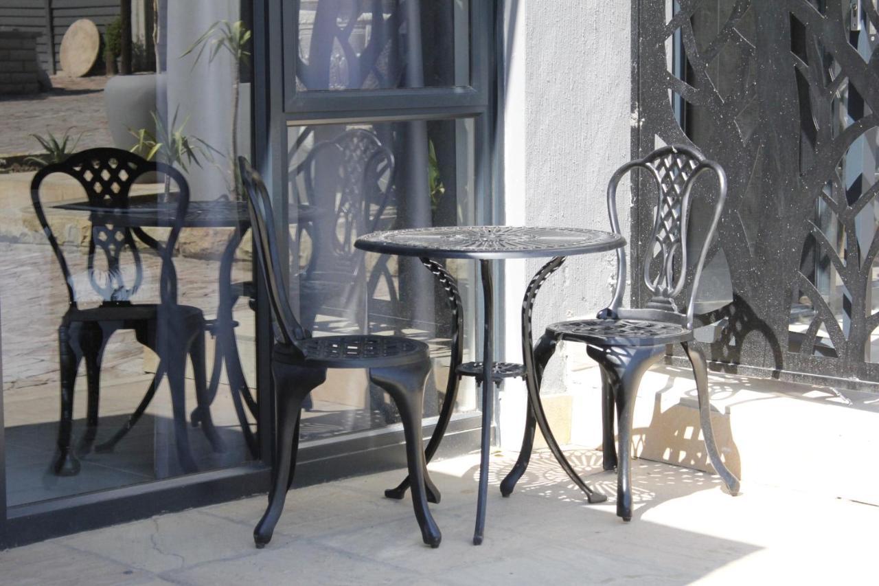 Le Grant Guesthhouse Aparthotel Kroonstad Ngoại thất bức ảnh