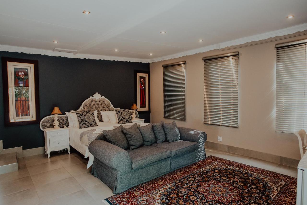 Le Grant Guesthhouse Aparthotel Kroonstad Ngoại thất bức ảnh