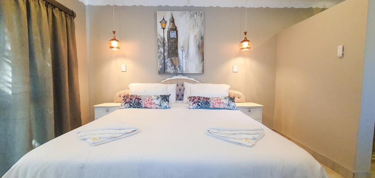 Le Grant Guesthhouse Aparthotel Kroonstad Ngoại thất bức ảnh