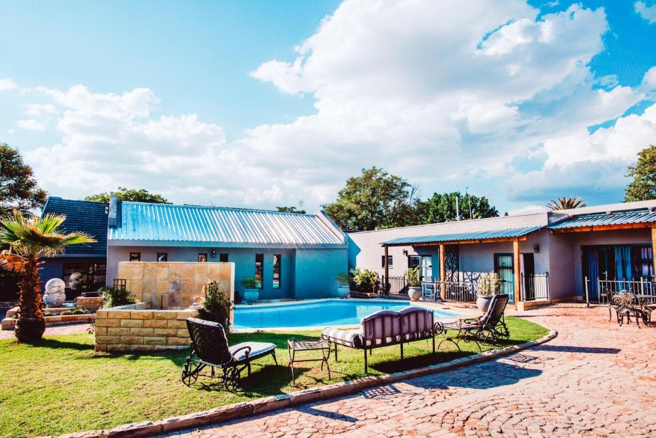 Le Grant Guesthhouse Aparthotel Kroonstad Ngoại thất bức ảnh