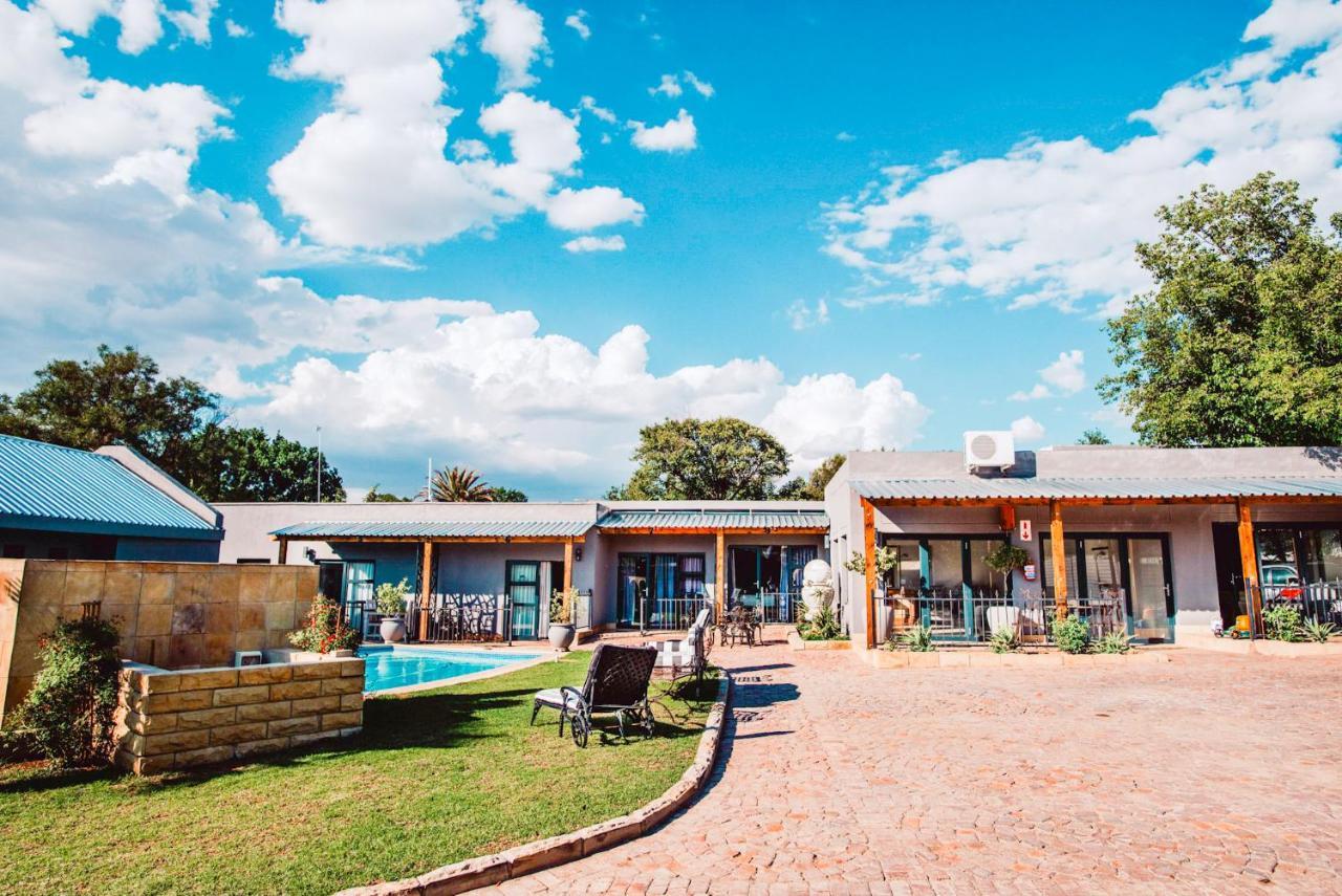 Le Grant Guesthhouse Aparthotel Kroonstad Ngoại thất bức ảnh