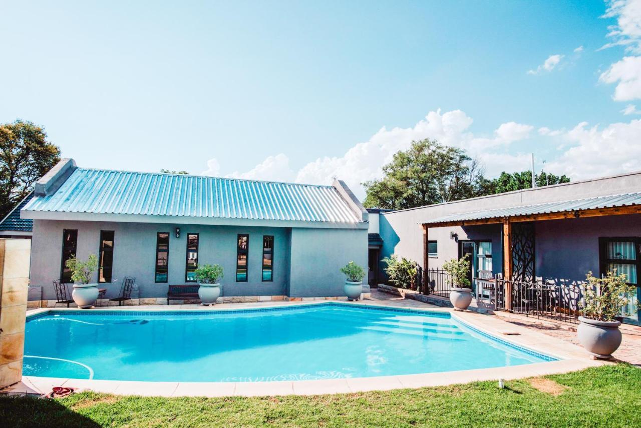 Le Grant Guesthhouse Aparthotel Kroonstad Ngoại thất bức ảnh