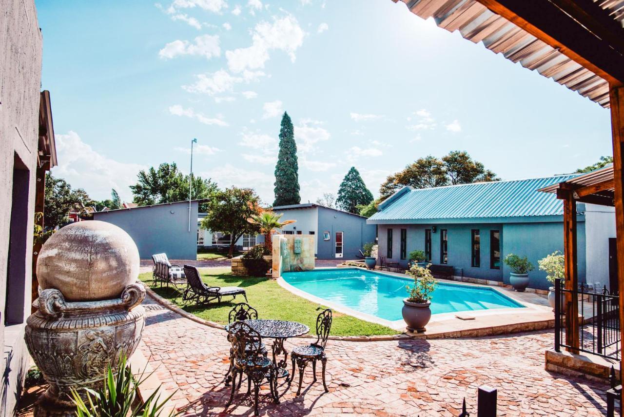 Le Grant Guesthhouse Aparthotel Kroonstad Ngoại thất bức ảnh
